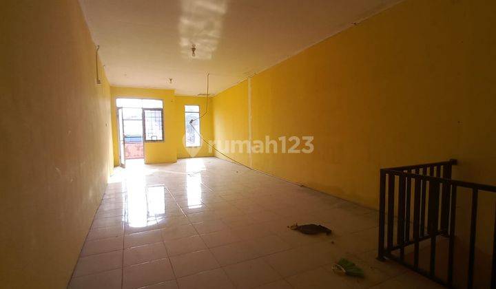 Di sewakan ruko dua lantai gandeng 2 di Rawalumbu bekasi 2