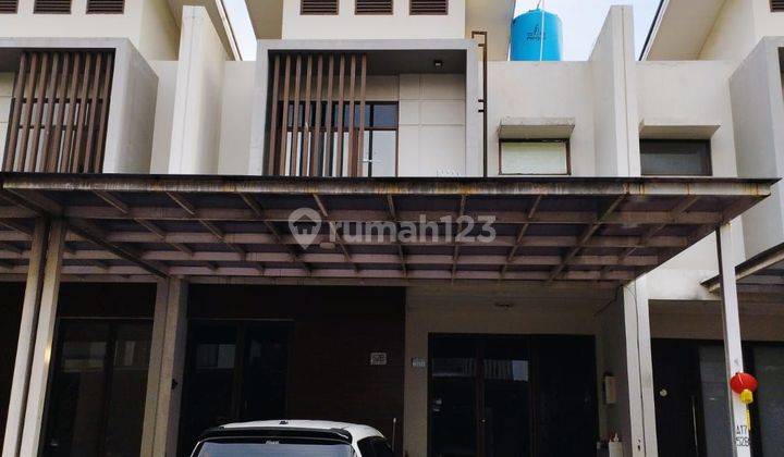 Di jual rumah full renovasi JGC Jaktim  1