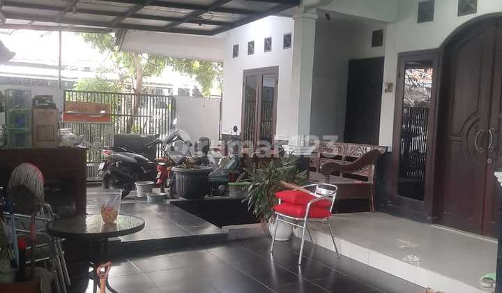 Dijual Rumah Luas Tanah 200an Meter Persegi Dekat Summarecon Bekasi  2