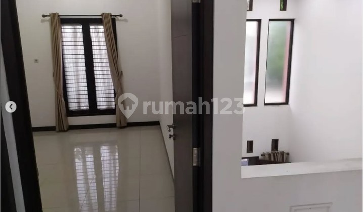 For Sale, Flood-Free Ready-to-Occupy House in Galaxy Park, Bekasi 2