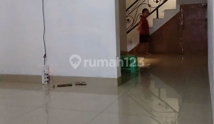 Dijual Rumah Siap Huni Pondok Bambu Jakarta Timur 2