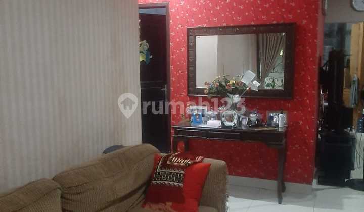 Dijual Rumah Luas Tanah 200an Meter Persegi Dekat Summarecon Bekasi Dijual Rumah Luas Tanah 200an Meter Persegi Dekat Summarecon Bekasi