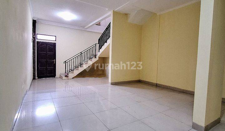 Dijual Rumah 2 Lantai Di Pangeran Jayakarta Jakarta Pusat 1