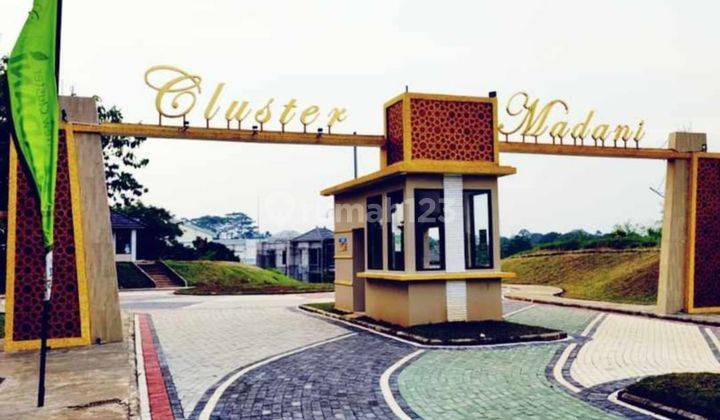 Rumah Baru Selatan di Jl. Permata Poros BSD 6