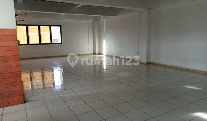 For Rent: Daan Mogot Warehouse, 3 floors with goods lift For Rent: Daan Mogot Warehouse, 3 floors with goods lift