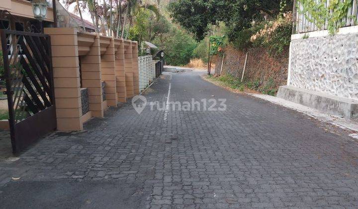 dijual rumah kendalisodo semarang hadap Selatan SHM 2