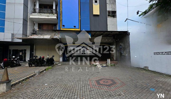 For Rent Shop House on Sultan Agung Street, Semarang 1