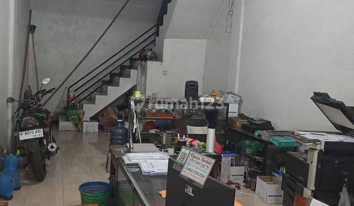 JUAL MURAH RUKO 2 LANTAI LOKASI RAMAI STRATEGIS
 DI JANTUNG KOTA LUMAJANG  2