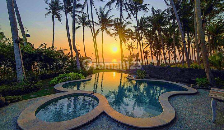 Vls tab 045 id Antique Houses Beachfront Villa In Tabanan 1