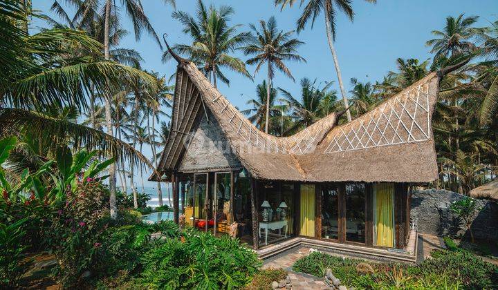 Vls tab 045 id Antique Houses Beachfront Villa In Tabanan 7