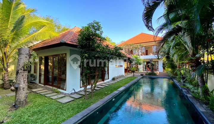 Spacious 3 Bedroom Villa With Large Garden In Pecatu Uluwatu
