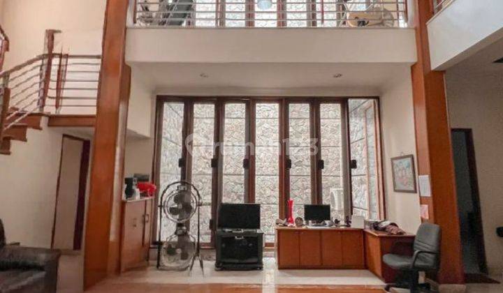 Rumah Semi Furnished Hook Meruya Jakarta Barat  2