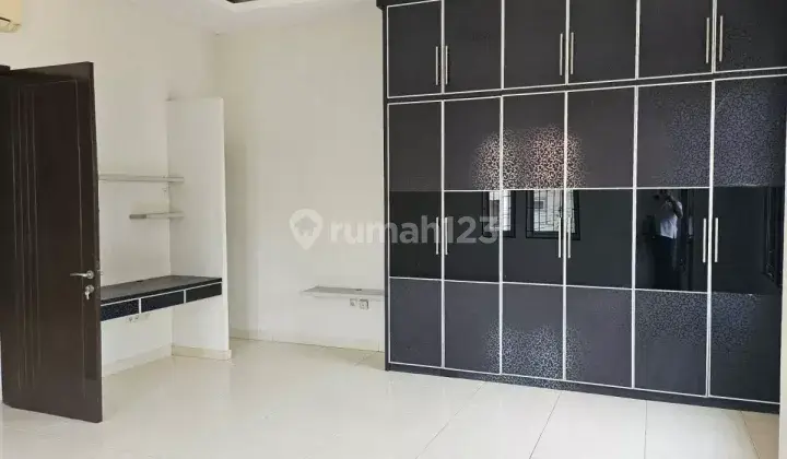 Di Jual Rumah Hoek Murah Citra 2 Jakarta Barat 2