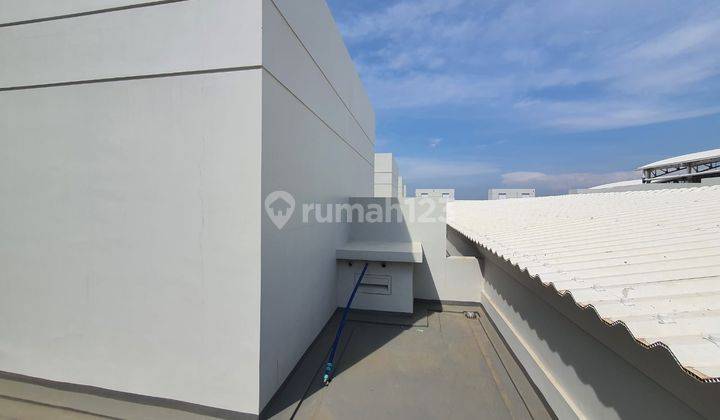 Disewa Ruko 3 Lantai Siap Pakai di Pik 2 Jakarta 9