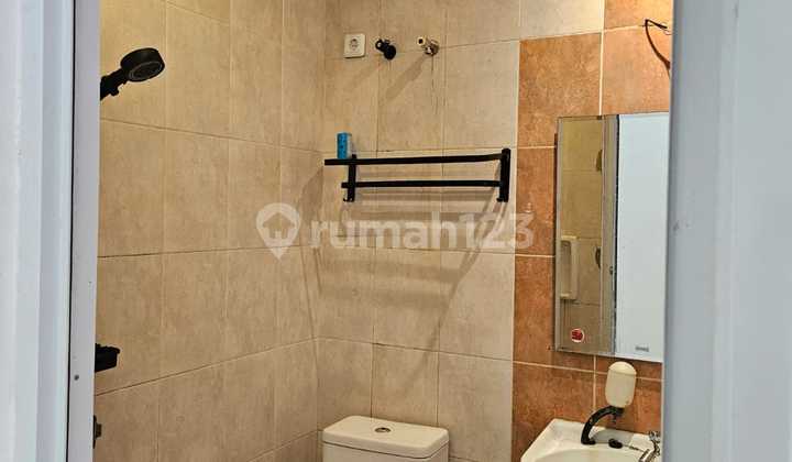 Cluster house in Layar Permai, size 4 x 12, semi-furnished. Cluster house in Layar Permai, size 4 x 12, semi-furnished.