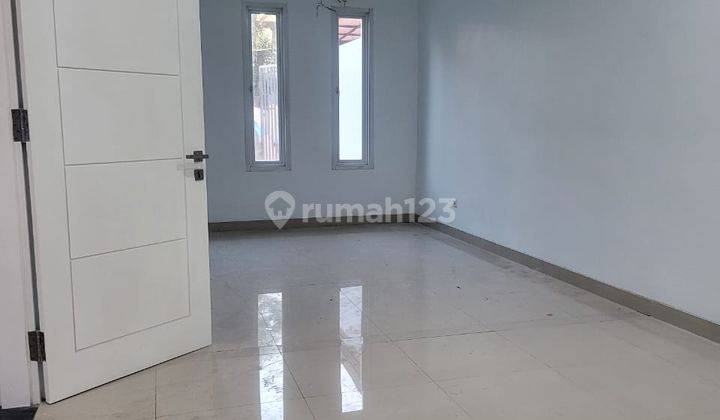 Rumah Siap Huni Taman Surya Jakarta Barat  1