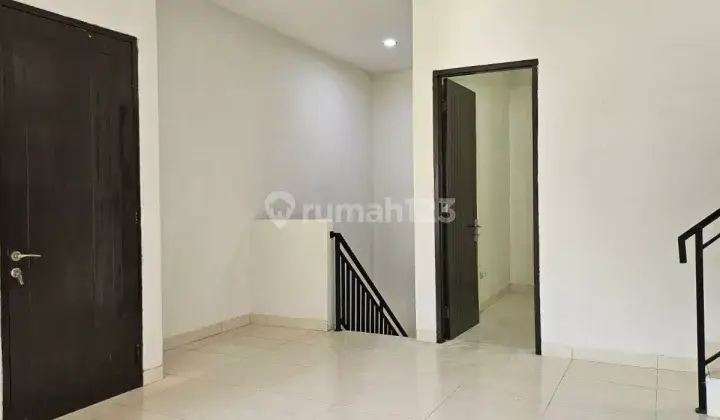 Di Jual Rumah Hoek Murah Citra 2 Jakarta Barat 1