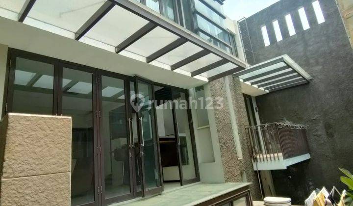 Di Jual Rumah Semi Furnished Meruya Jakarta Barat 1