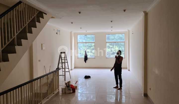 Ready-to-Occupy Shophouse Green Lake City West Jakarta 2