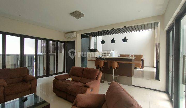 Di Jual Rumah Semi Furnished Meruya Jakarta Barat 2