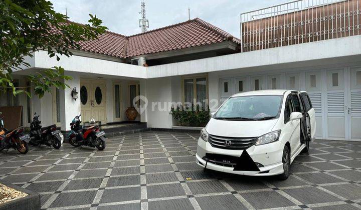 Rumah Mewah Semi Furnished Strategis Lebak Bulus Jakarta Selatan 2