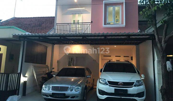 Rumah 2 lantai Semi Furnished Asri Perumahan Nuri Bintato Ciputat 1