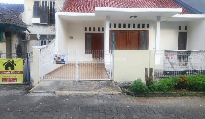 Dijual Rumah Jatiwaringin Asri SHM Bagus 1