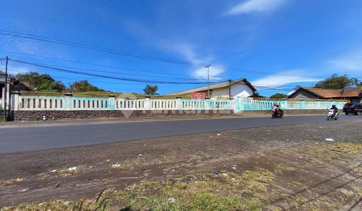 Gudang Bekas Showroom Besar Bagus di Jalan Provinsi SHM Gudang Bekas Showroom Besar Bagus di Jalan Provinsi SHM