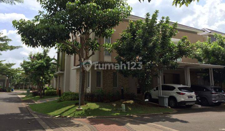 Rumah posisi huk di Cluster Thomson Gading Serpong jual cepat 1