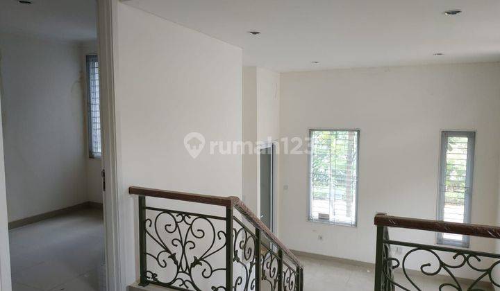 Jual rumah huk Elista Gading Serpong selangkah ke swimming pool 2