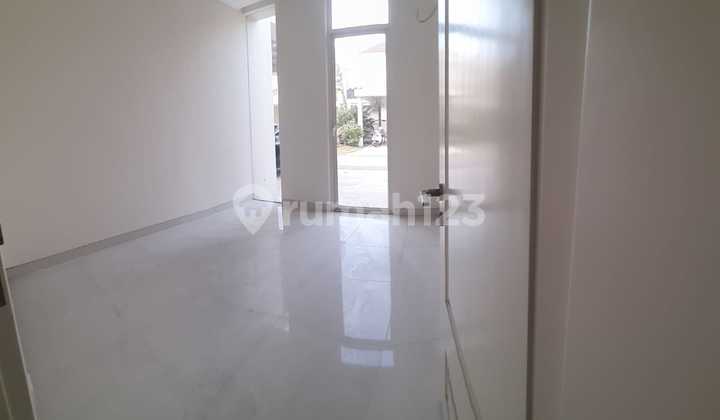 Rumah 2 Lantai di North Victoria Grand Pakuwon Baru 2