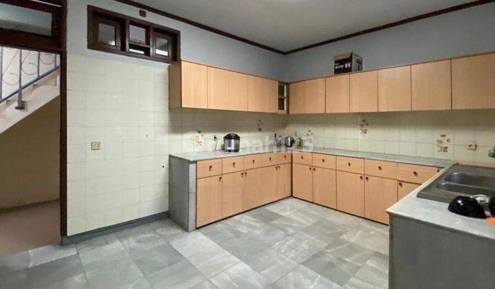 Rumah Area Senopati, 4 Kamar, Cocok Jadi Silent Office Dan Gudang 2