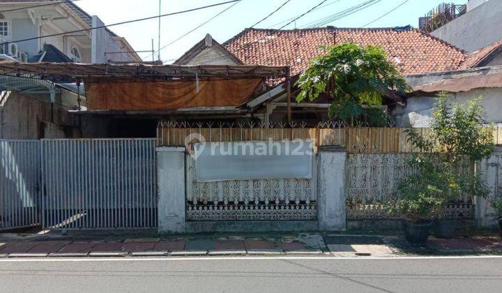 RUMAH VINTAGE MENTENG 1 LANTAI 2+2 BR! DI PINGGIR JALAN BESAR! 2