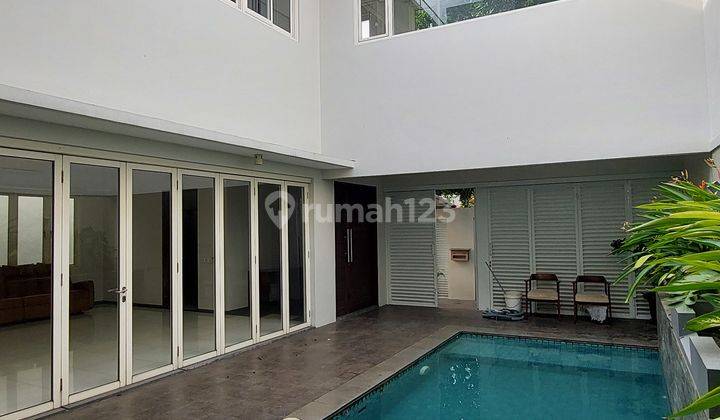 Rumah Modern Minimalis 3 Kamar, Kolam Rooftop Multifunction Room 1