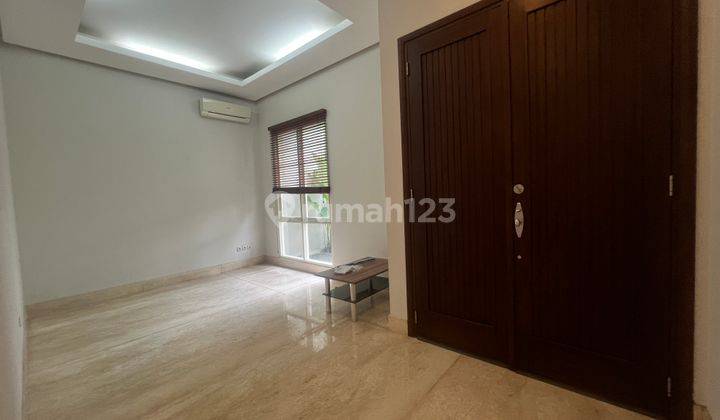 Rumah Mewah Modern Minimalis di Senopati 4 Kamar Ada Kolam Renang 2