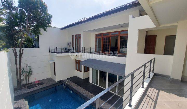 Rumah Pondok Indah 5 Kamar, Ada Kolam. Asri Tenang, Parkir Luas 1