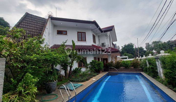 Rumah Menteng 3 Kamar. Asri Tenang Sejuk, Kolam Dan Taman Luas 1