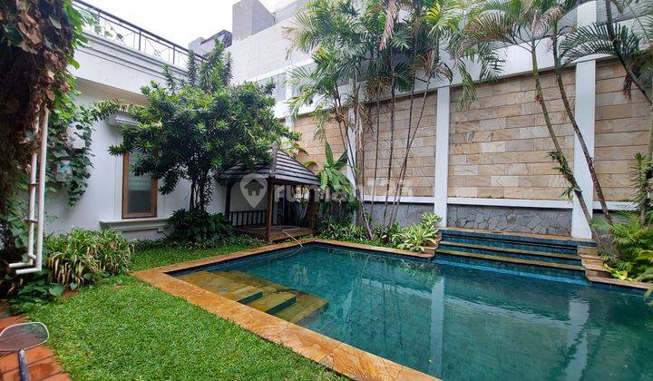 Rumah Mewah Area Melawai Senopati 4 Kamar Ada Taman Kolam Renang 1