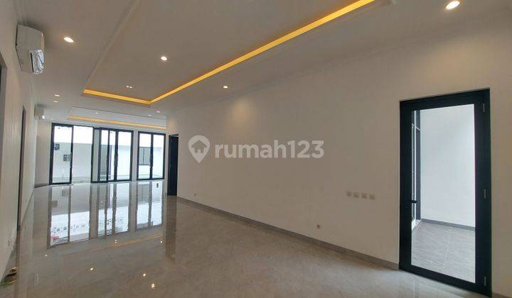 Rumah Mewah Menteng Baru Renovasi Total dan Lokasi Strategis 2