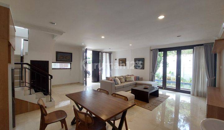 Rumah Modern Minimalis 4 Kamar Area Kemang, Kolam Dan Taman Luas 2