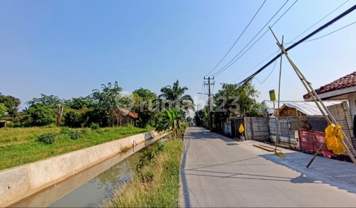 Sepatang Tangerang Suitable for Business, Neat and Ready to Move In