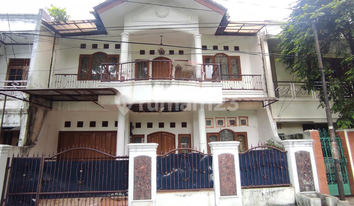 Tebet Timur, 2 Lantai Shm Lokasi Strategis Dekat Pasar Pspt Tebet Timur, 2 Lantai Shm Lokasi Strategis Dekat Pasar Pspt