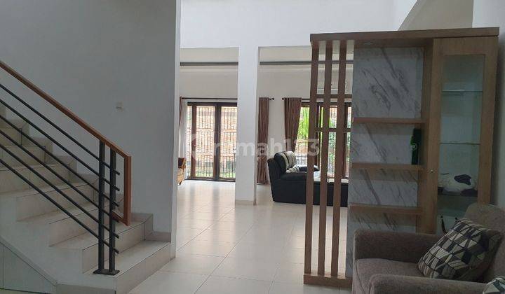 Disewakan Rumah Bagus Bersih Rapih furnished siap huni  masa sewa 2 tahun 30