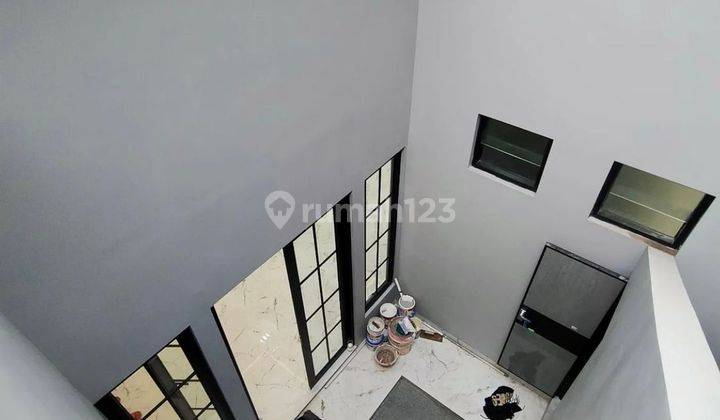 DiJUAL  rumah 2 lantai  Baru bagus cantik  bersih siap Huni  13