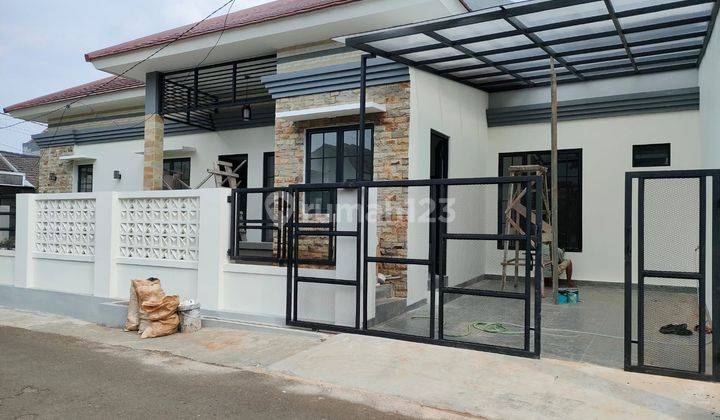 DiJUAL  rumah 2 lantai  Baru bagus cantik  bersih siap Huni  16