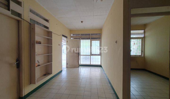 Disewakan Rumah 1 lantai SHM Butuh Renovasi hadap Tenggara 5