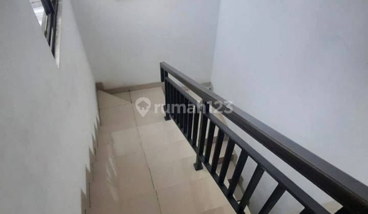 Disewakan Rumah di Serpong park 2 Lantai Bagus siap huni lokasi strategis  6