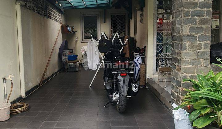 Dijual cepat rumah di Anggrek Loka SHM Bagus lokasi strategis  2