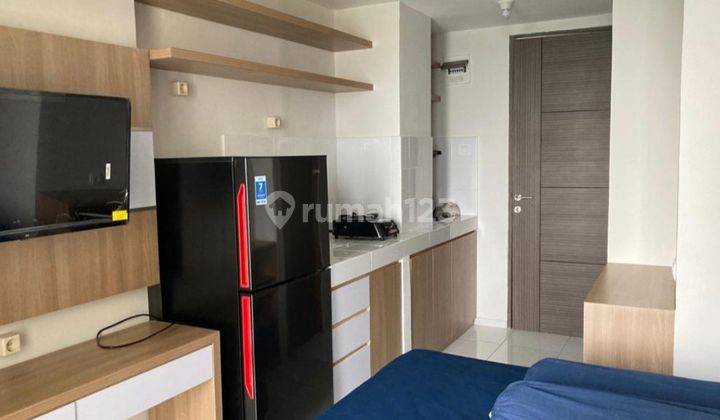 Dijual  Apartemen Amazana Residences Furnished Bagus 1