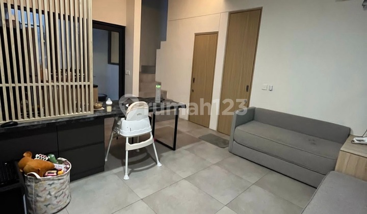 House in Tanakayu BSD Semi-Furnished Location Near Supermarket.
